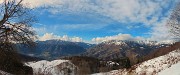 05 Bella vista verso la Val Brembana con Cancervo e Venturosa 